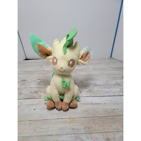 TOMY Pokemon Eevee Series of Evolution Plush Leafeon 8"‎ Green Yellow Leaf 2016 - Picture 1 of 8
